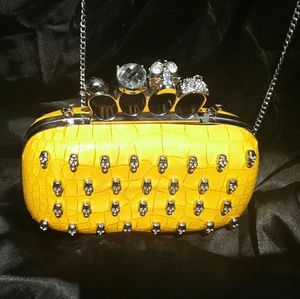 MCQUEEN-LIKE SKULL STUDDED GOLD SHOULDER BAG
